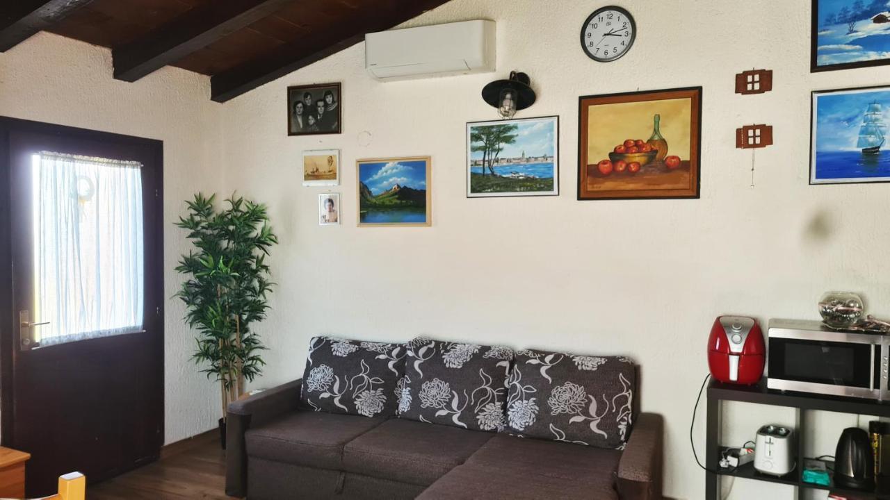 Apartman Kos Rosini Екстер'єр фото