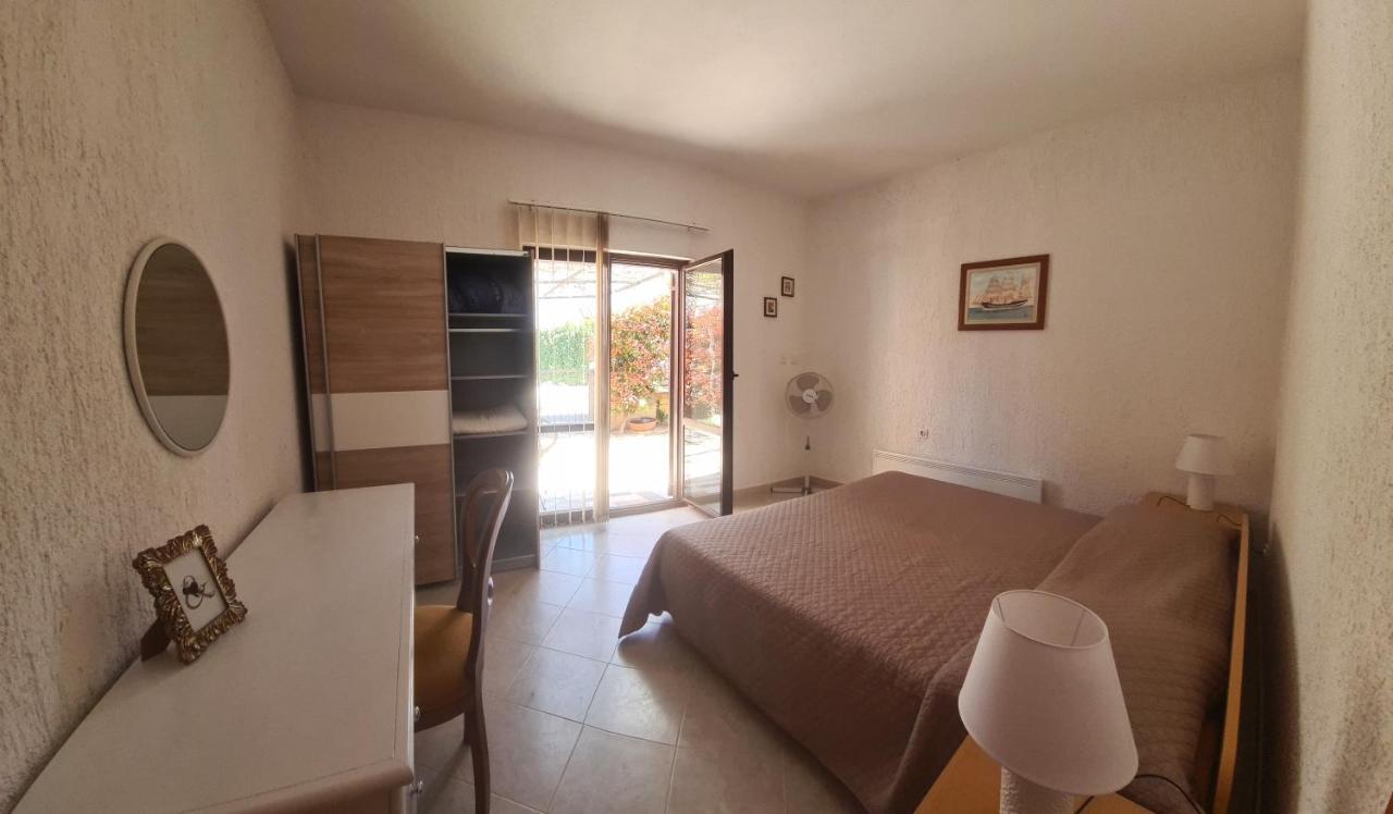 Apartman Kos Rosini Екстер'єр фото
